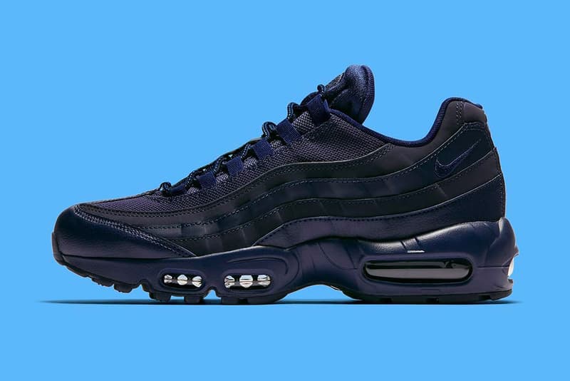 navy and white air max 95
