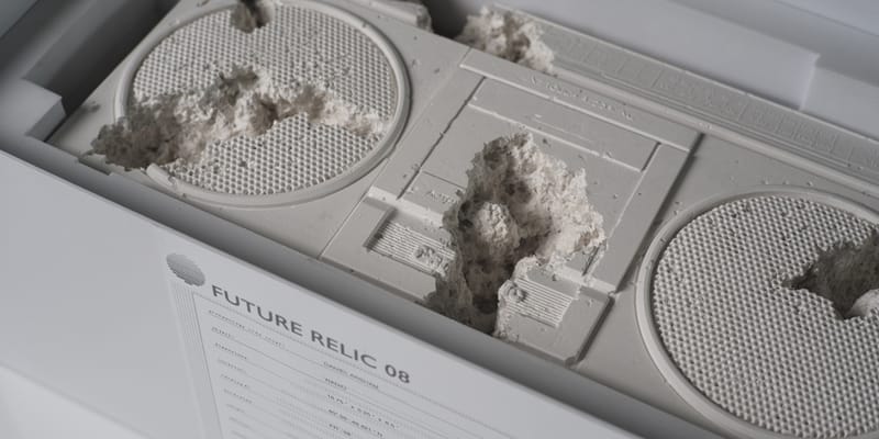 Daniele Arsham Future Relic 07 ダニエルアーシャム Daniel Arsham | Future Relic 07 (Cassette Player) (2017) | Artsy