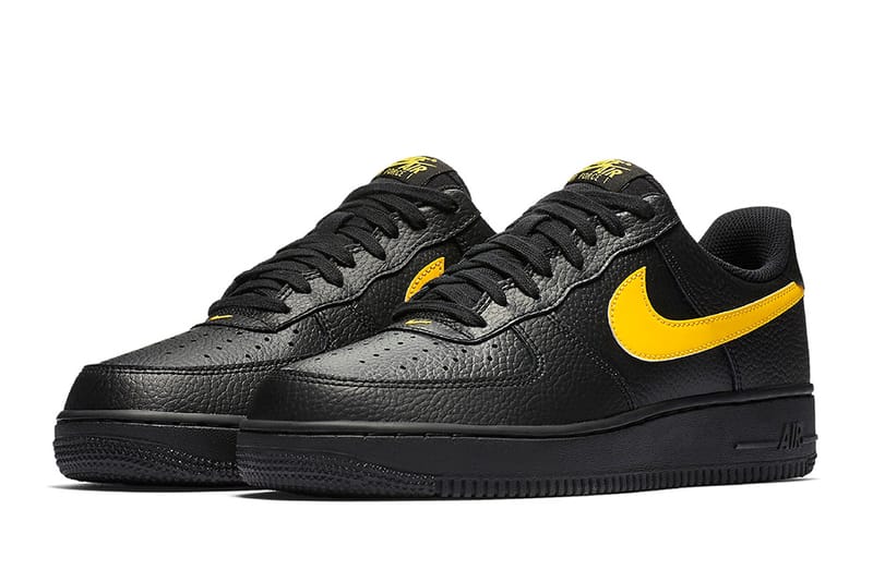 Nike air force 1 low black store leather pack