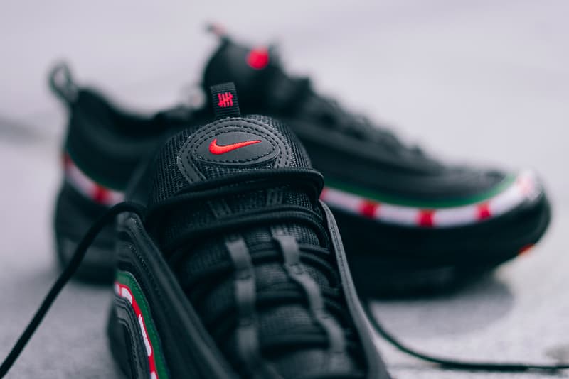 undefeated x air max