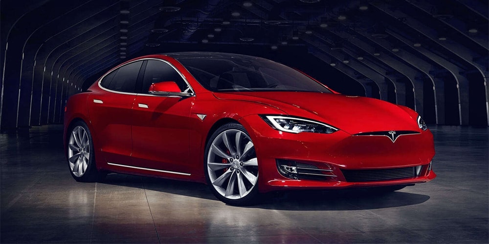 Tesla прекращает выпуск самой дешевой модели S на этих выходных