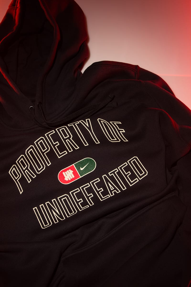 Nike deals undefeated hoodie