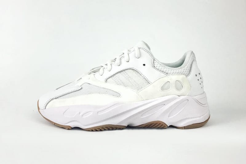 Yeezy wave runner hot sale 700 new colorways