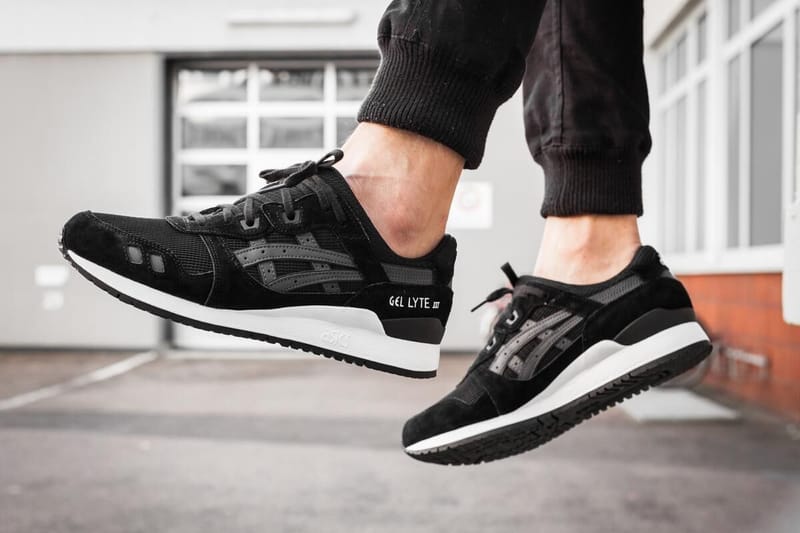 Asics gel lyte 3 black suede sale