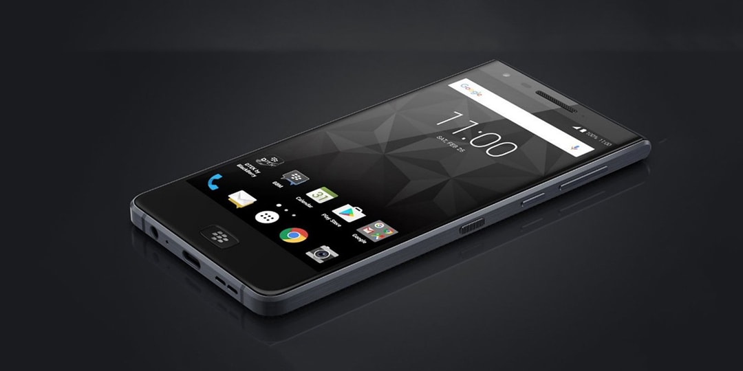 Сообщается, что новый Motion-смартфон BlackBerry поступит в продажу в этом месяце