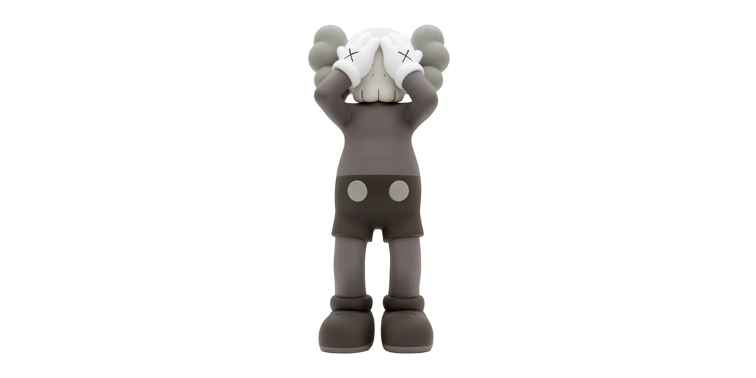 Бронзовая скульптура-компаньон KAWS «В это время» выставлена ​​на аукцион