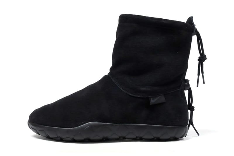 Nike air chukka moc on sale