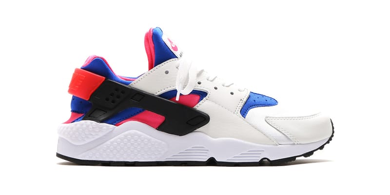 Huaraches white hotsell blue pink