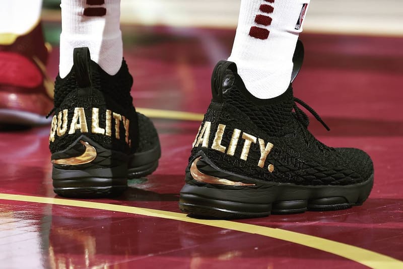 Lebron 15 clearance red on feet