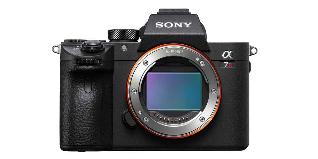 Новая Sony A7R III — мощная беззеркальная камера с высоким разрешением