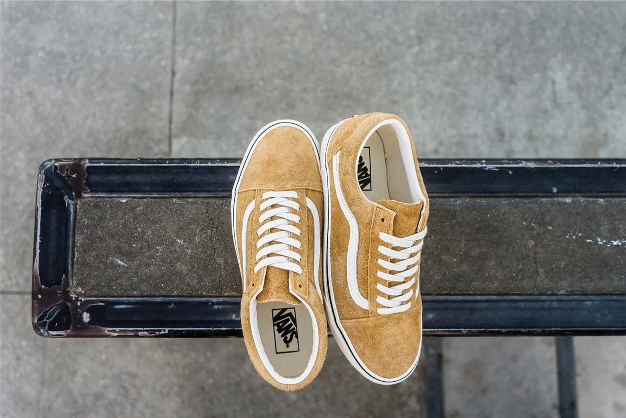 Vans classic hotsell slip on bronze