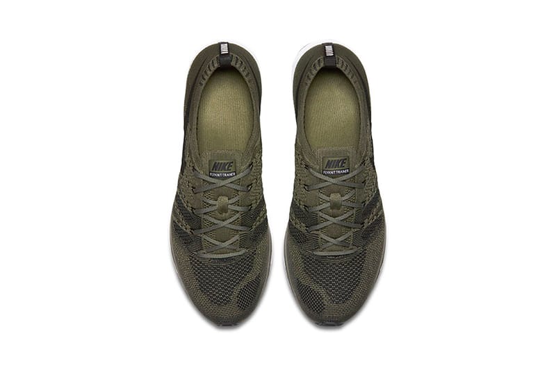 Nike store flyknit olive