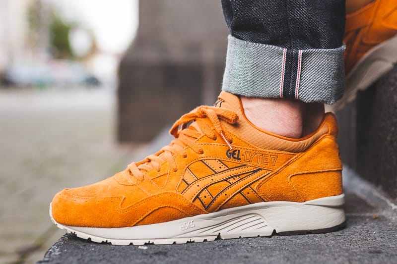 Asics tiger gel 2025 lyte v honey ginger