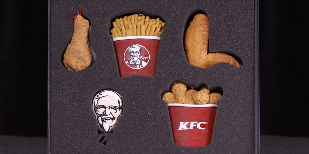 KFC выпускает украшения из жареной курицы для рождественской елки