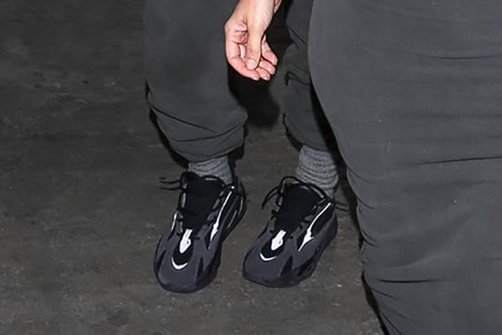 Black reflective hot sale yeezy 700