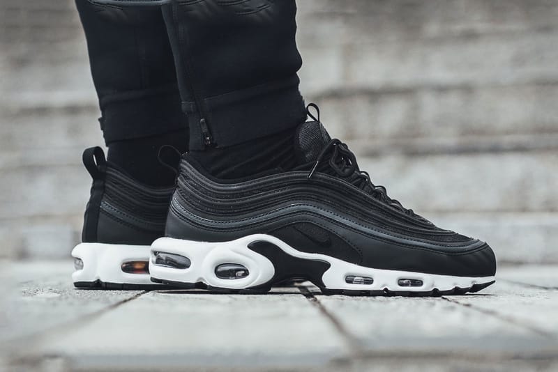 Air max plus 97 black best sale and white