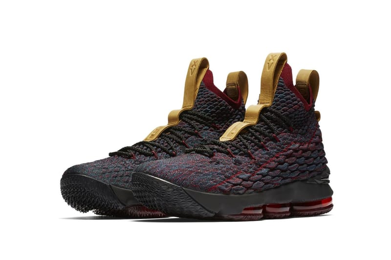 Lebron 15 black outlet and gold release date