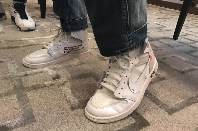 Air jordan off white hotsell on feet