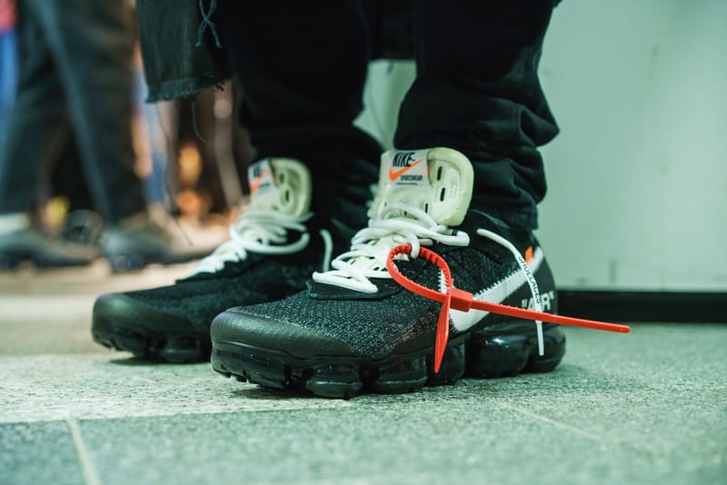 Off white vapormax on sale pk