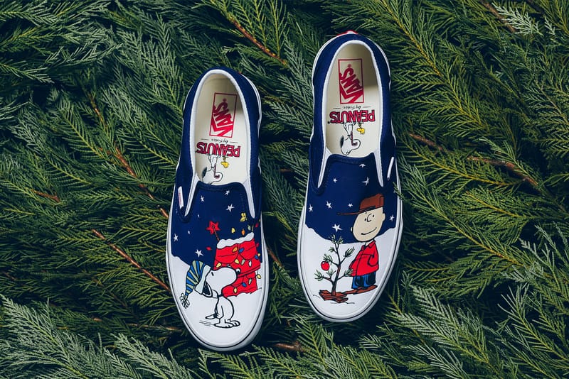 Christmas peanuts vans on sale