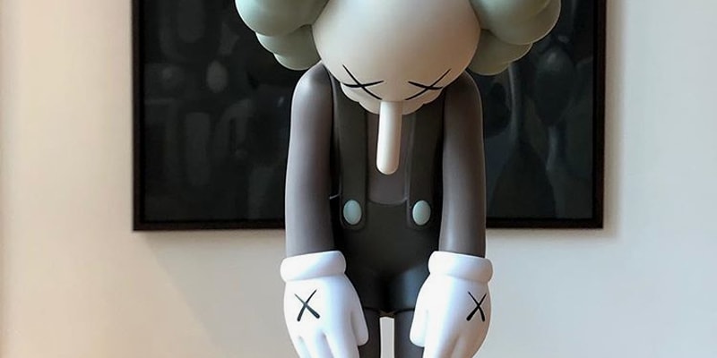 KAWS анонсировали выпуск винилового издания “SMALL LIE”