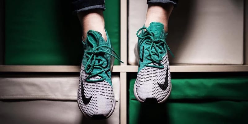 Nike air max 270 flyknit emerald best sale