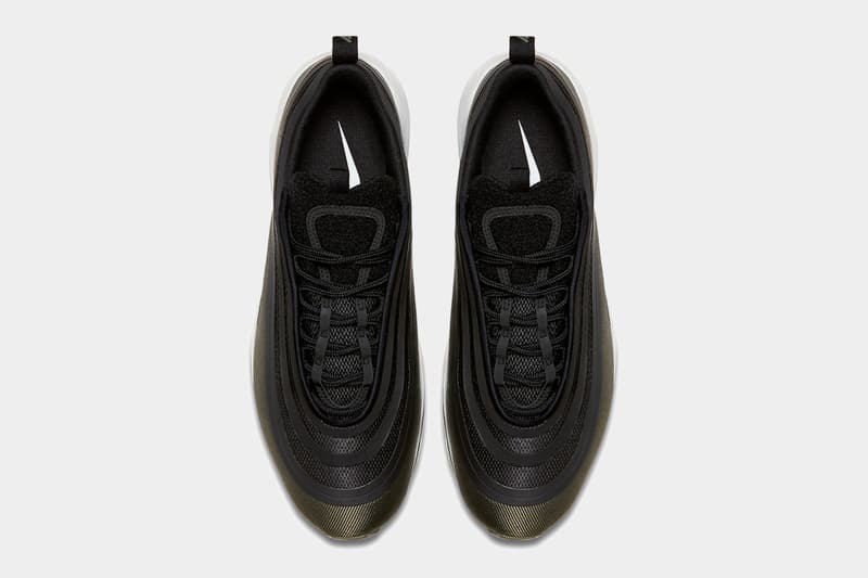 nike air max with velcro strap