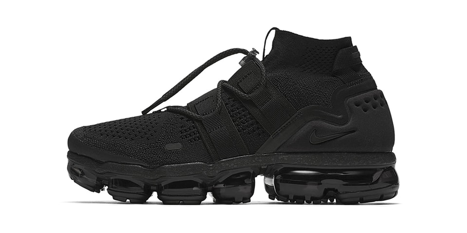 triple black nike vapormax flyknit