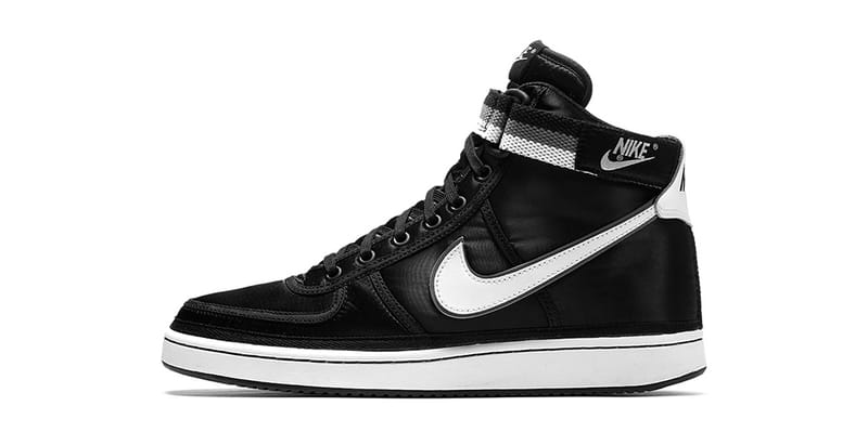 Nike vandal black and clearance white