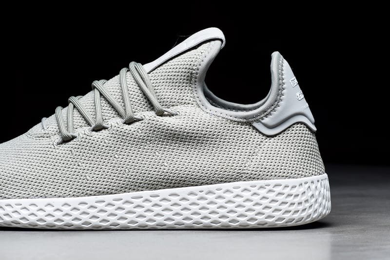 Adidas pharrell williams hot sale tennis hu grey mens