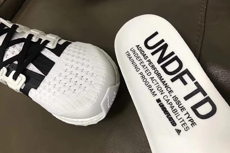 Adidas best sale undefeated white