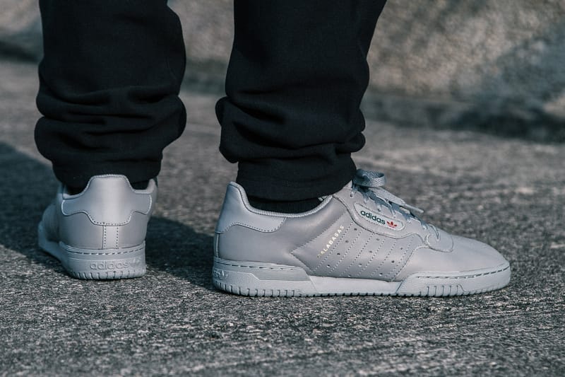 Grey yeezy powerphase on cheap feet