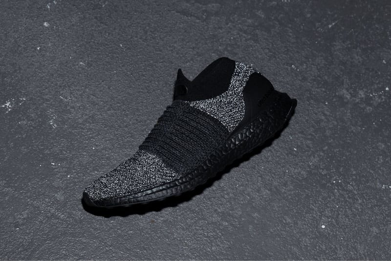 Adidas ultra boost laceless mid black oreo hotsell