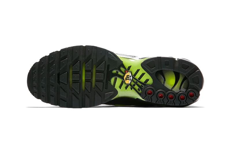 neon nike air max plus