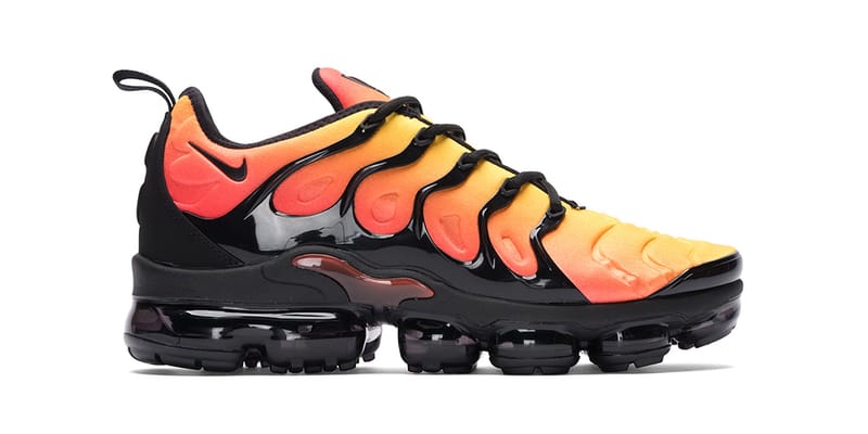 Orange vapormax store plus men's