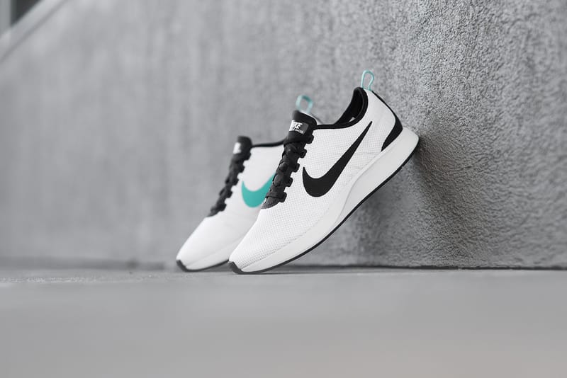 Nike dualtone racer black sales white