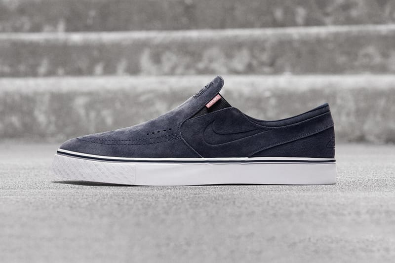 Nike janoski slip sales on suede