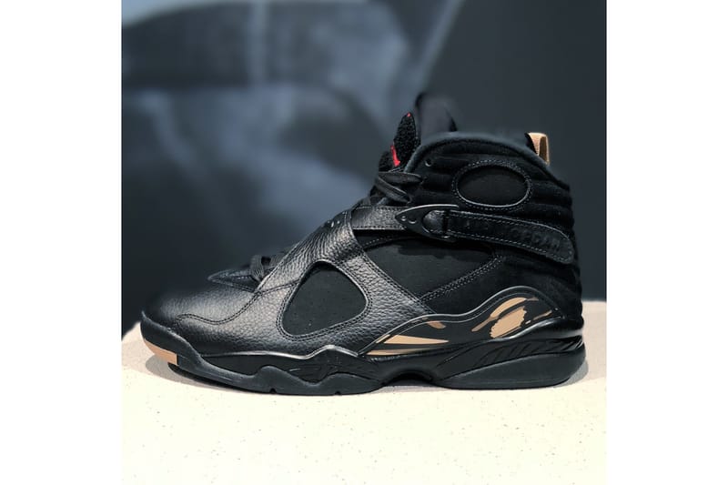 Jordan 8 hotsell black and gold