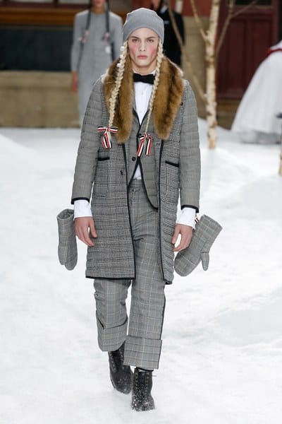 美品 THOM BROWNE ロングコート【限定シーズンモデル】 Thom Browne Fall/Winter 2018 Collection | Hypebeast