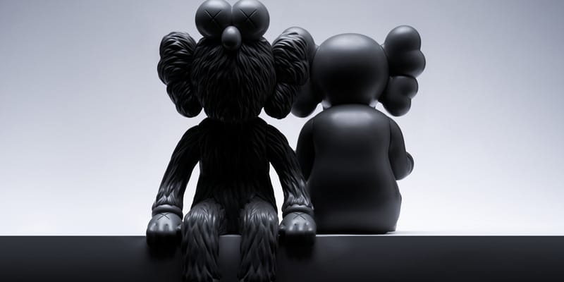 'KAWS:SEEING/WATCHING' Changsha IFS Sculpture | Hypebeast