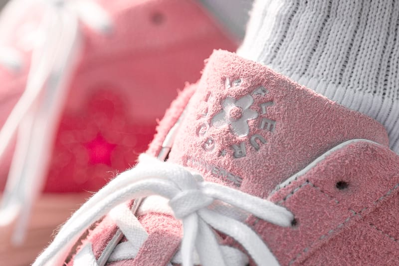 Converse le fleur on sale pink