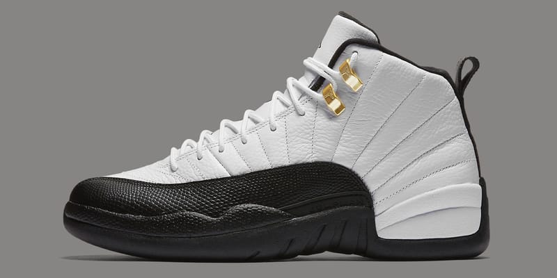 Air jordan store 12 black white