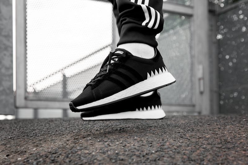 Adidas x neighborhood 2024 nmd r1 primeknit