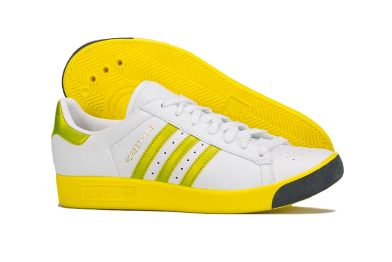 Adidas forest hills gold cheap and white