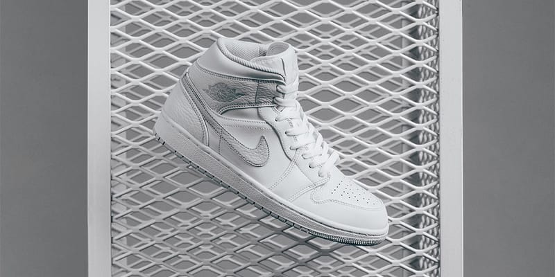 Air jordan 1 on sale mid pure platinum