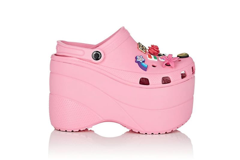 Balenciaga chaussure crocs best sale