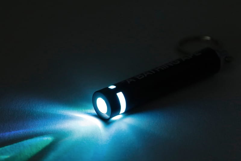 BAPE PROJECTOR LIGHT KEY CHA プロジェクター エイプ BAPE Projector Light Key Chain | Hypebeast