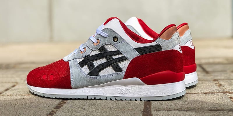 Asics cheap red koi