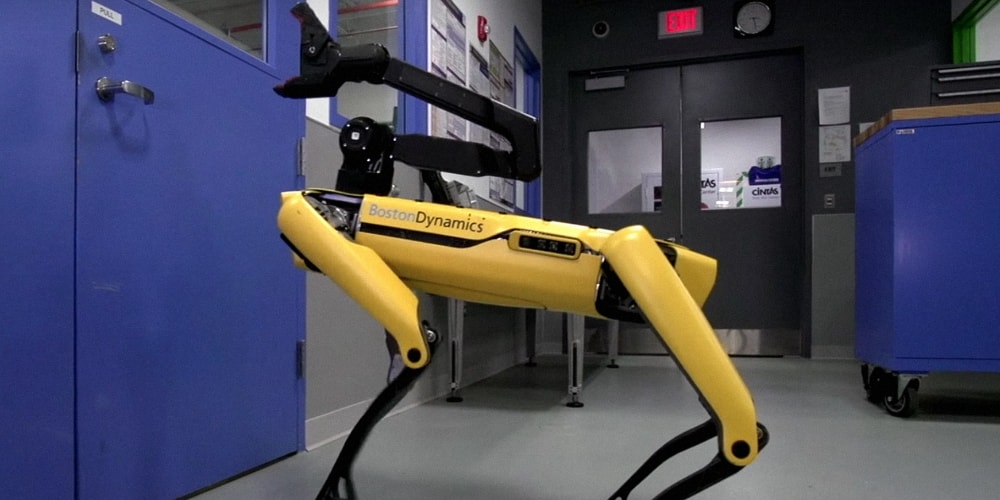 Новейшее создание робота Boston Dynamics может открыть двери для других роботов