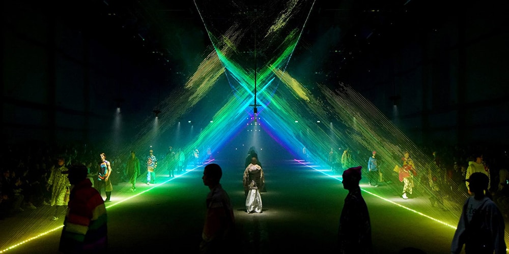 United Visual Artists x Burberry Installation | Hypebeast